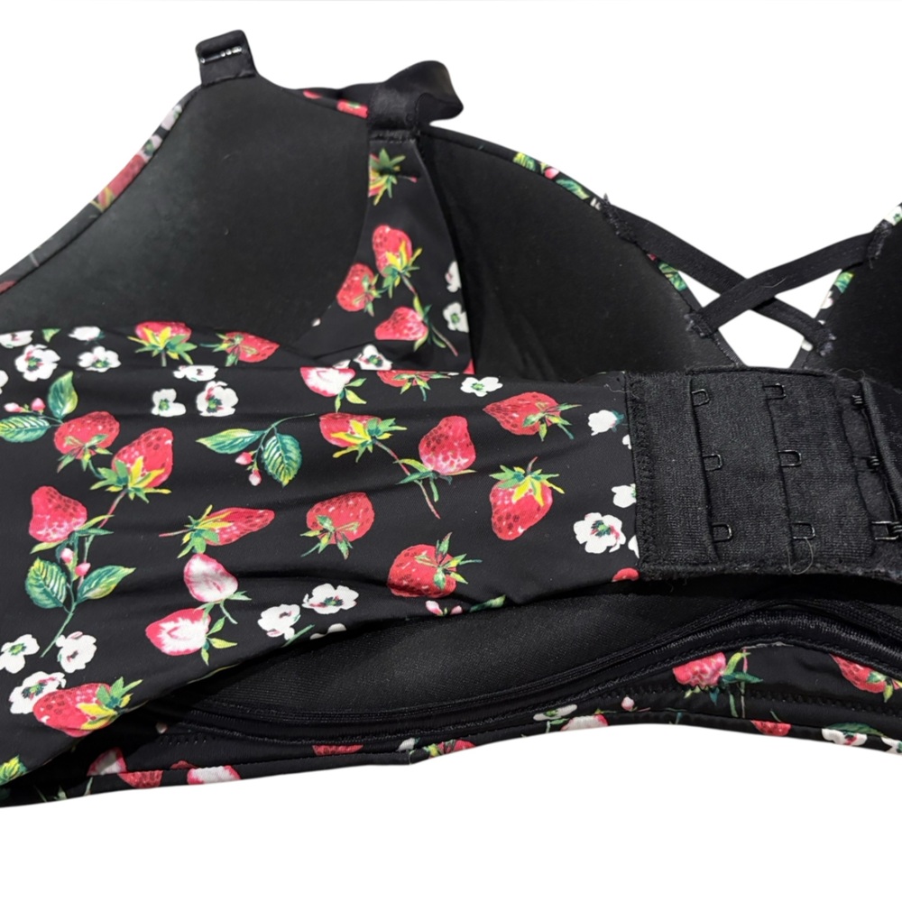 TORRID Women’s Perfect T-Shirt Bra Strawberry Bloom Rich Black Size 38DDD - Picture 8 of 10